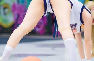 未上色的Umeko J：无圣光带你领略圣诞的另一面